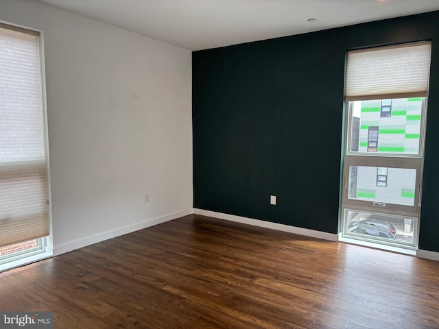 1501 N 31st St Unit 305, Philadelphia, PA 19121 - unfurnished room featuring wood finished floors and baseboards