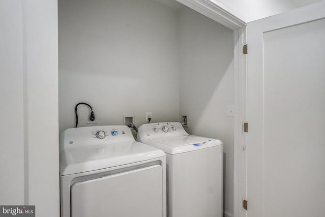 4902 D St SE, Washington, DC 20019 - washroom with washer and dryer