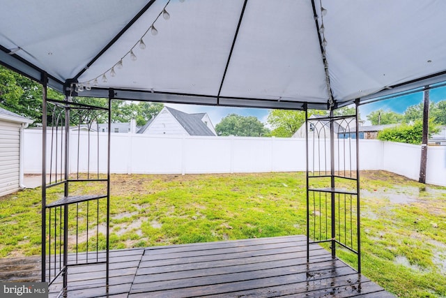 1020 Thomas Rd, Glen Burnie, MD 21060 - view of yard