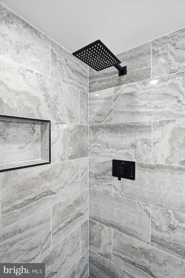 8224 Old Mill Rd, Pasadena, MD 21122 - bathroom featuring a tile shower