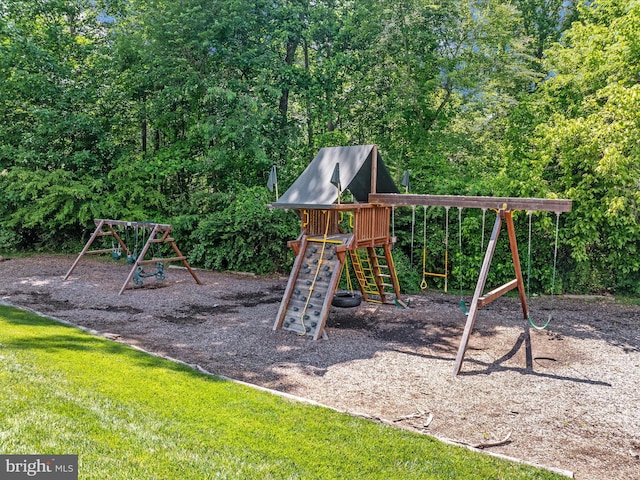 14484 Bluff Point Ct, Gainesville, VA 20155 - view of jungle gym
