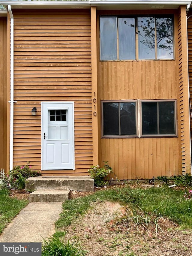 1010 Commanders Way N, Annapolis MD, 21409, 3 bedrooms, 2.5 baths townhouse for sale