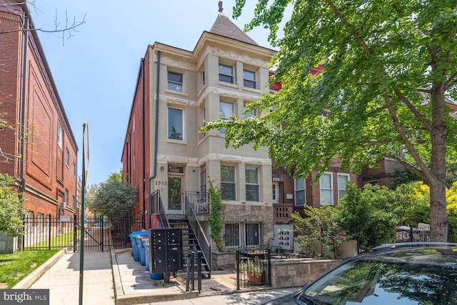 2515 17th St NW Unit 5, Washington, DC 20009 - multi unit property with stone siding