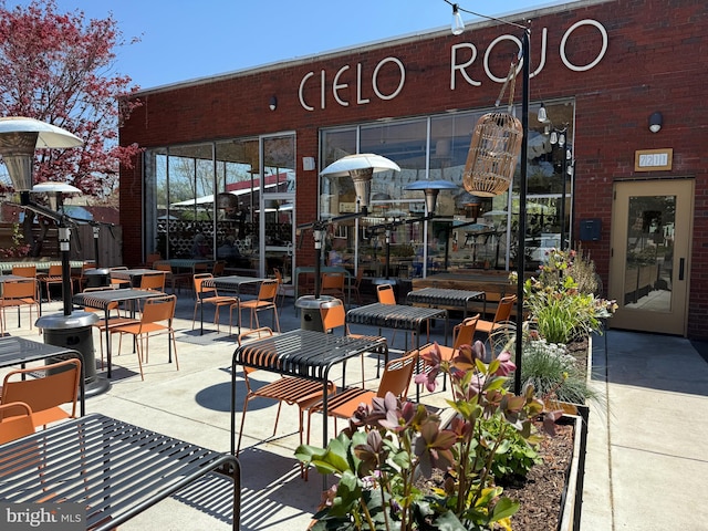 236 Nicholson St NE, Washington, DC 20011 - view of patio / terrace