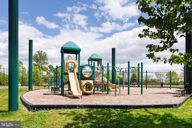 12205 Desoto Falls Ct, Bristow, VA 20136 - view of community jungle gym