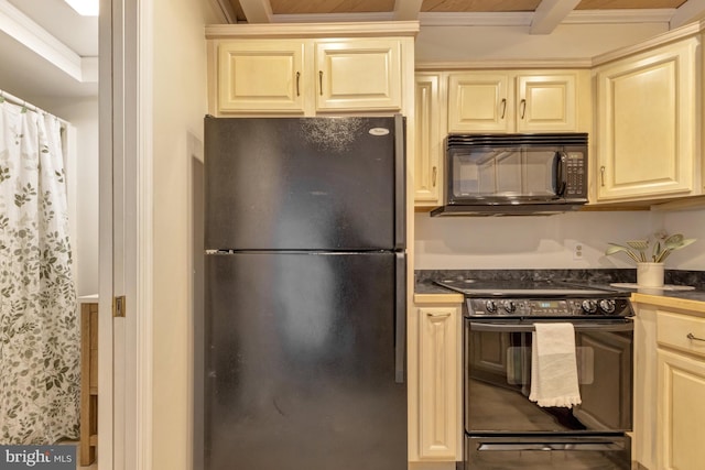 38072 Mockingbird Ln Unit 59, Selbyville, DE 19975 - kitchen featuring black appliances and dark countertops