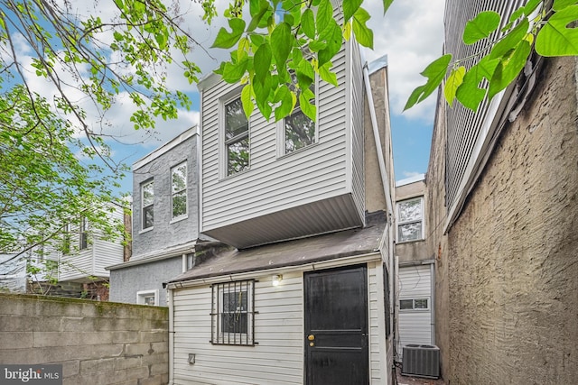 1534 S 19th St, Philadelphia, PA 19146 - back of house featuring central AC unit and fence