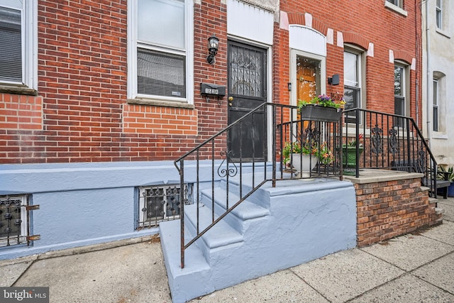 1534 S 19th St, Philadelphia, PA 19146 - entrance to property featuring brick siding