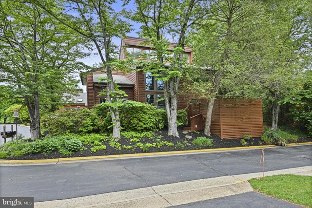 view of front of house