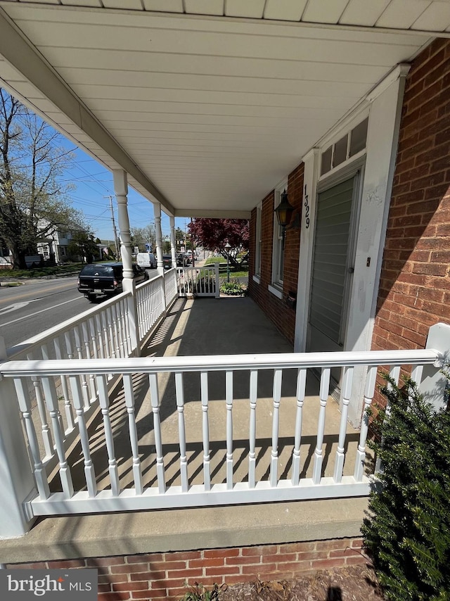 view of patio / terrace with a porch