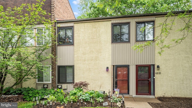 4819 Oxford Ct, Bensalem, PA 19020 - view of property featuring stucco siding
