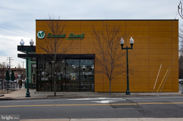 view of building exterior