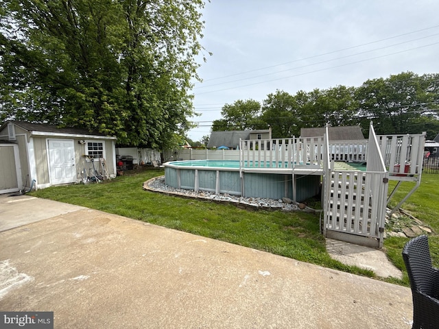 18 River Ln, Levittown, PA 19055 - view of swimming pool