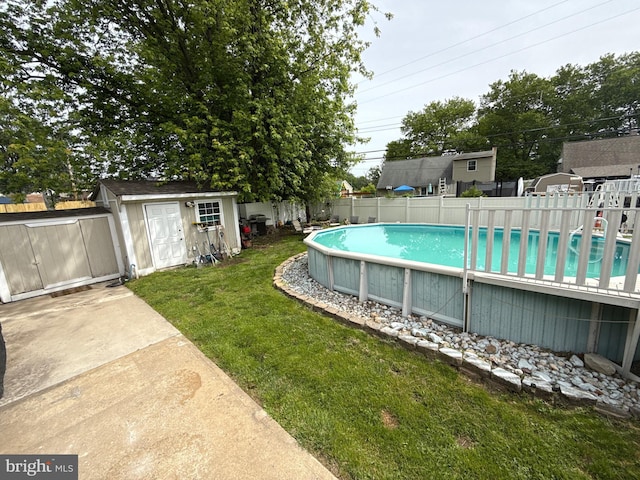 18 River Ln, Levittown, PA 19055 - view of swimming pool