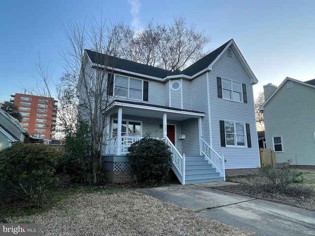 409 Connecticut Ave, Norfolk, VA 23508 - traditional-style house with a porch