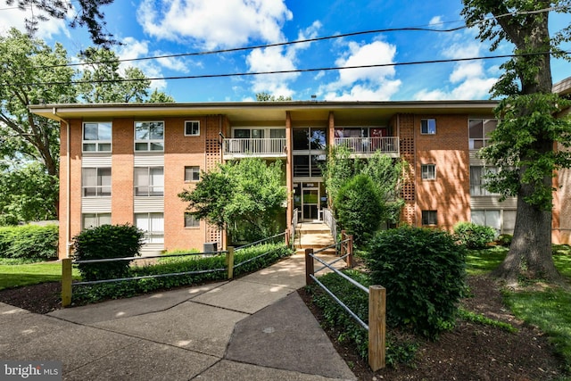 3712 N Rosser St Unit 201, Alexandria, VA 22311 - view of apartment building / complex