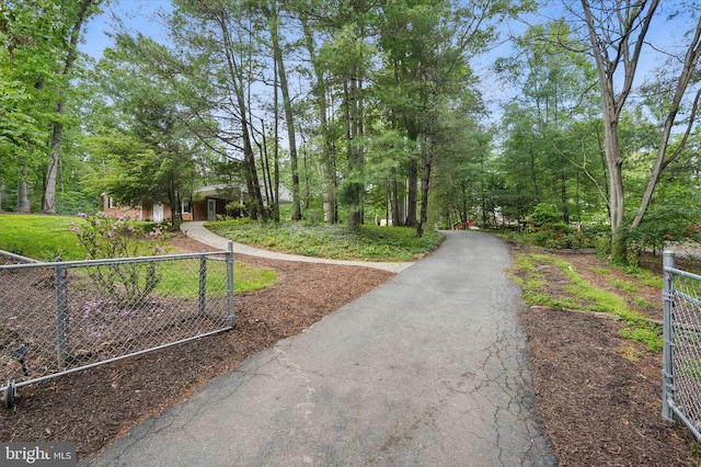 6404 Yates Ford Rd, Manassas, VA 20111 - view of property's community featuring fence and a gate