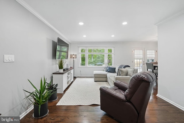 6404 Yates Ford Rd, Manassas, VA 20111 - living room featuring crown molding, dark wood-style flooring, recessed lighting, and baseboards