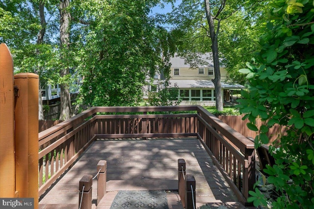 8513 Bound Brook Ln, Alexandria, VA 22309 - deck featuring fence
