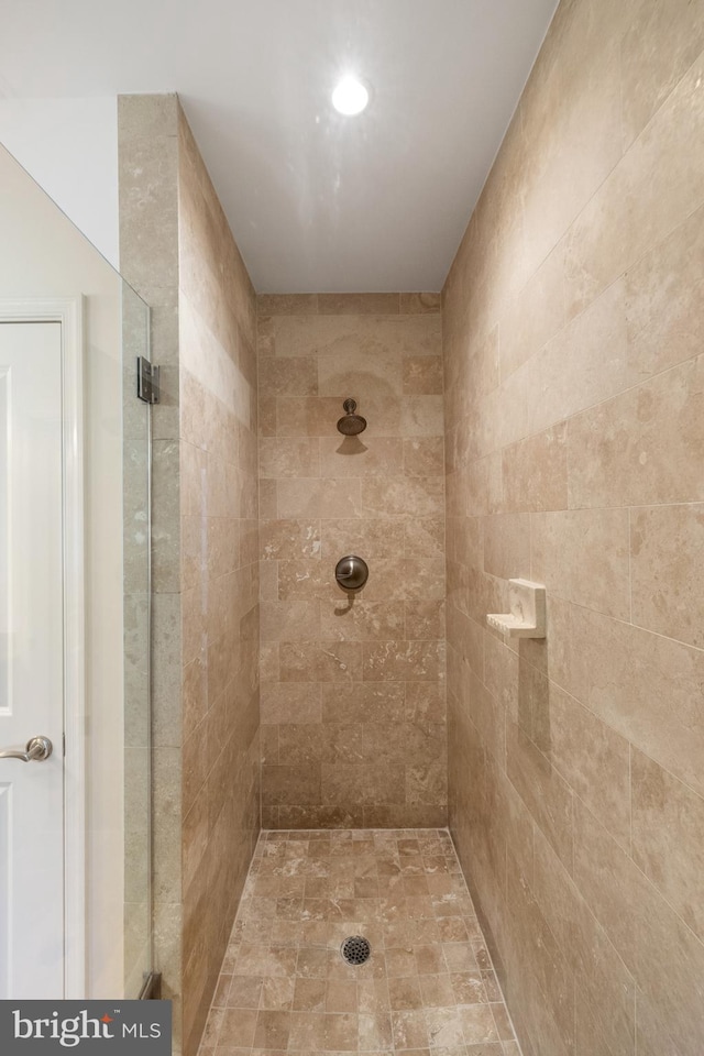 1418 N Rhodes St Unit B401, Arlington, VA 22209 - full bath with a tile shower