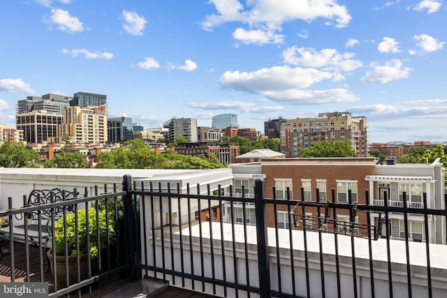 1418 N Rhodes St Unit B401, Arlington, VA 22209 - balcony with a city view