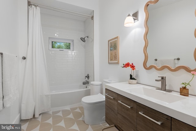 1420 Little Conestoga Rd, Glenmoore, PA 19343 - full bathroom with toilet, vanity, and shower / tub combo with curtain
