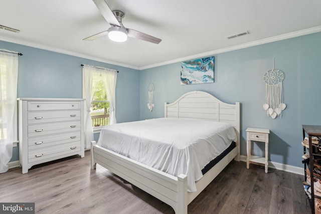 27076 Jennings Dr, Ruther Glen, VA 22546 - bedroom with crown molding, wood finished floors, access to outside, a ceiling fan, and baseboards