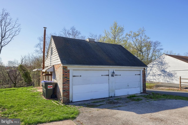 10 E Canal Rd, York, PA 17404 - view of detached garage