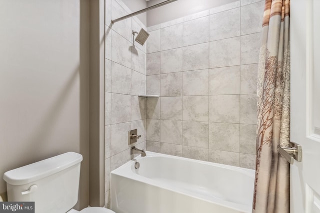 803 Rexford Way, Upper Marlboro, MD 20774 - full bathroom with shower / tub combo with curtain and toilet