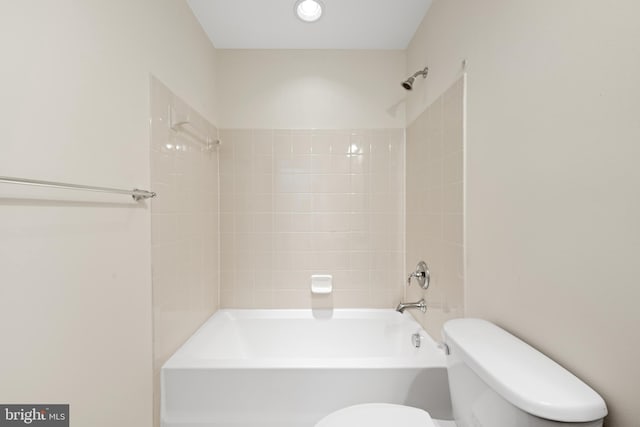 107 Bancroft Dr Unit 96, Fredericksburg, VA 22405 - bathroom featuring toilet and shower / tub combination