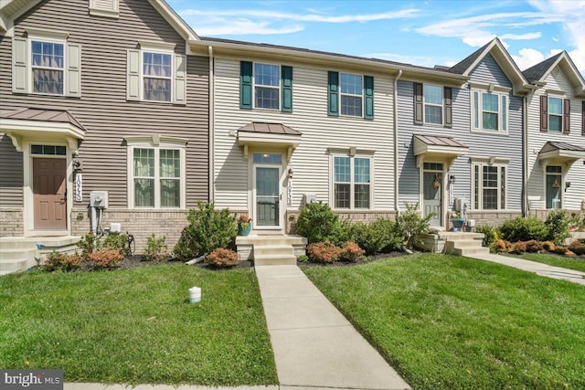 10732 Lamoka Ln, New Market, MD 21774 - multi unit property featuring a front lawn