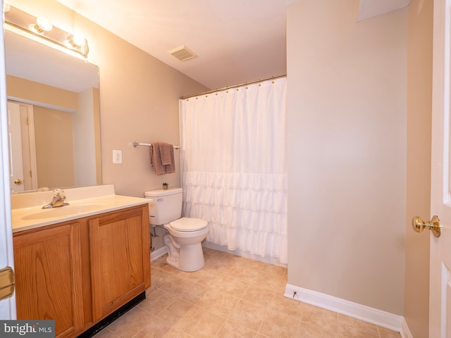 73 Marblehead Rd, Inwood, WV 25428 - bathroom with vanity, toilet, baseboards, and curtained shower