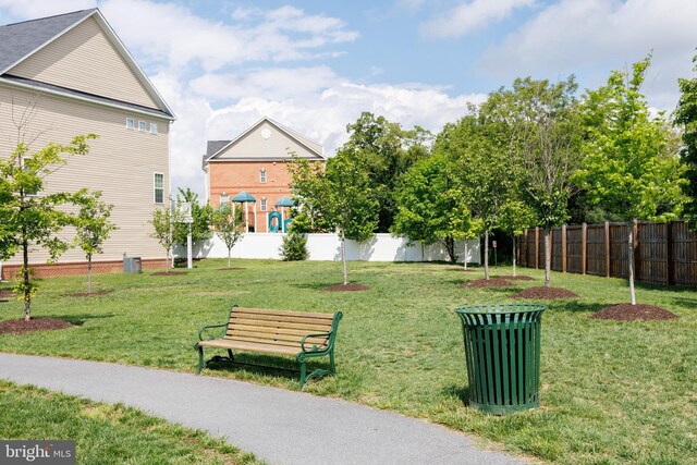 view of home's community