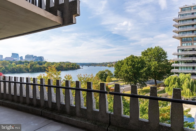 700 New Hampshire Ave NW Unit 507, Washington, DC 20037 - water view