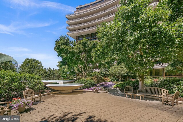 700 New Hampshire Ave NW Unit 507, Washington, DC 20037 - view of patio