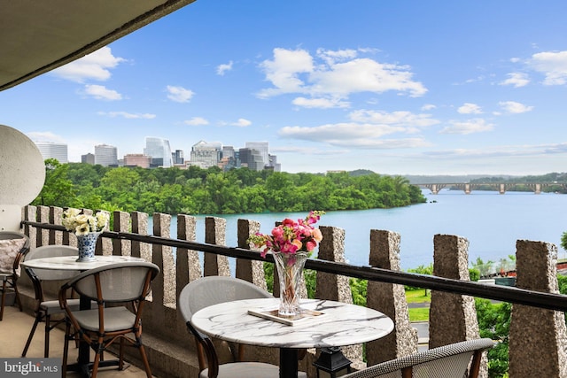 700 New Hampshire Ave NW Unit 507, Washington, DC 20037 - balcony with a water view and a skyline view