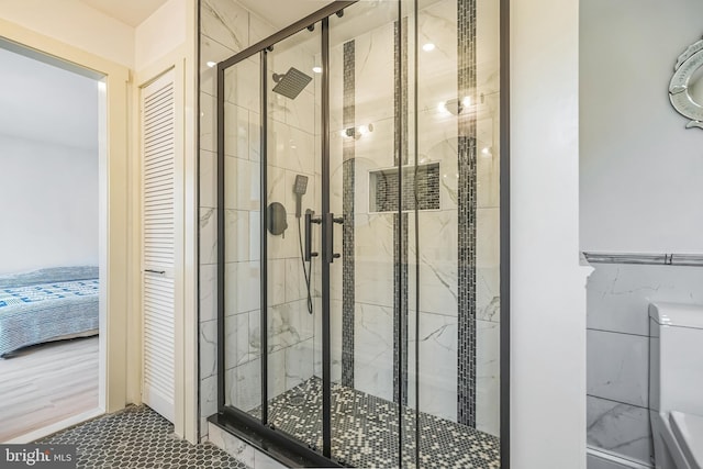 504 Richey Ave, Collingswood, NJ 08107 - ensuite bathroom with a marble finish shower