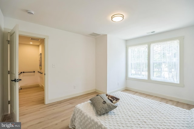 504 Richey Ave, Collingswood, NJ 08107 - bedroom featuring light wood-style floors and baseboards