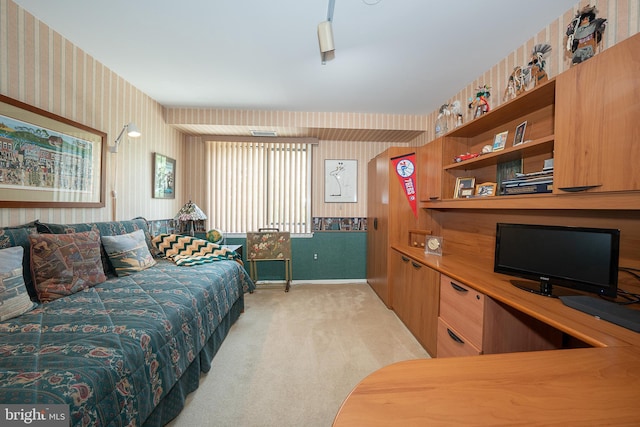 1655 Oakwood Dr Unit N323, Narberth, PA 19072 - living area featuring wallpapered walls, light carpet, and baseboards