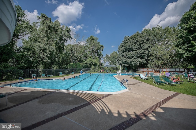 1655 Oakwood Dr Unit N323, Narberth, PA 19072 - community pool with a patio and view of scattered trees