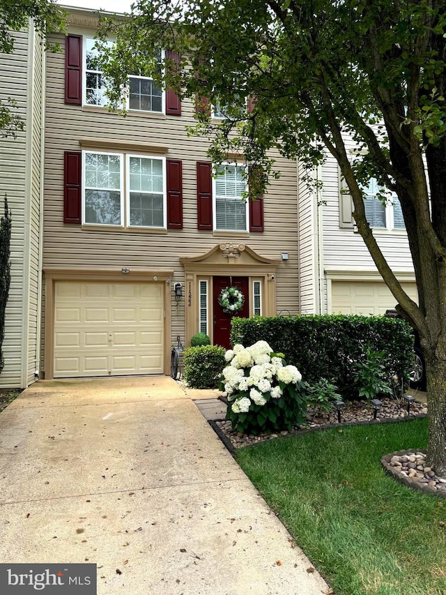 11222 Gander Ct, Fredericksburg, VA 22407 - view of front of house with an attached garage and driveway