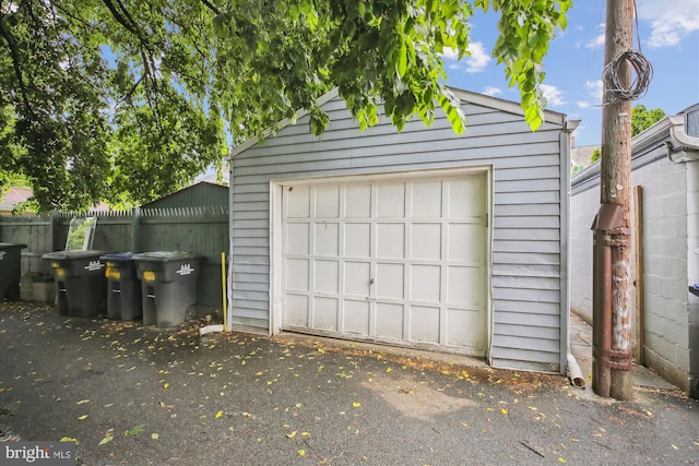 4311 Ellicott St NW, Washington, DC 20016 - detached garage featuring fence