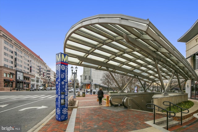 4311 Ellicott St NW, Washington, DC 20016 - view of home's community