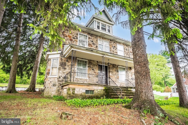 1050 Moravia St, Fountain Hill, PA 18015 - traditional style home with stone siding and a porch