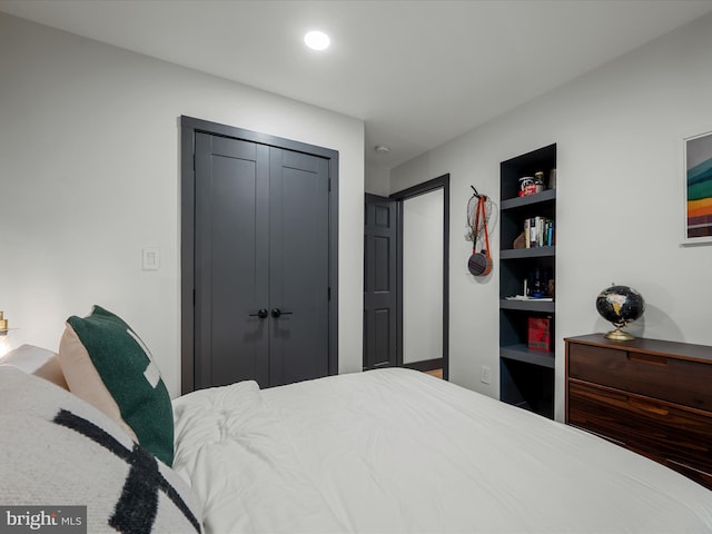 209 Hogan Dr, Basye, VA 22810 - bedroom with a closet