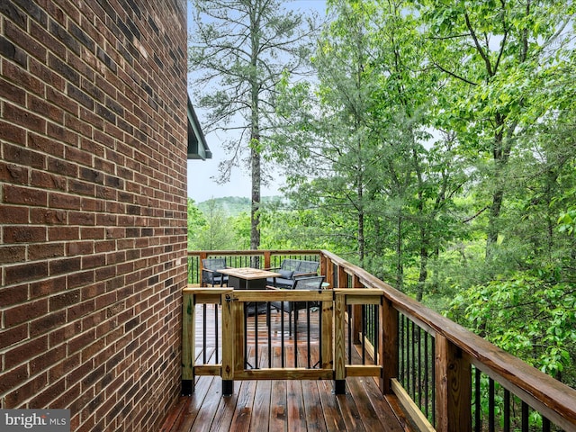 209 Hogan Dr, Basye, VA 22810 - view of deck