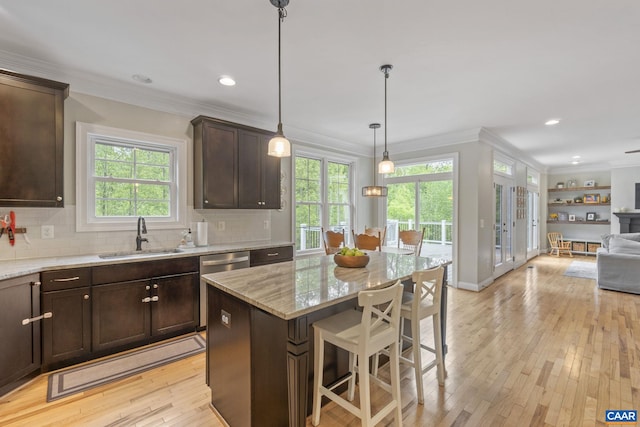 125 Highland Cir, Zion Crossroads, VA 22942 - kitchen featuring ornamental molding, open floor plan, and a sink