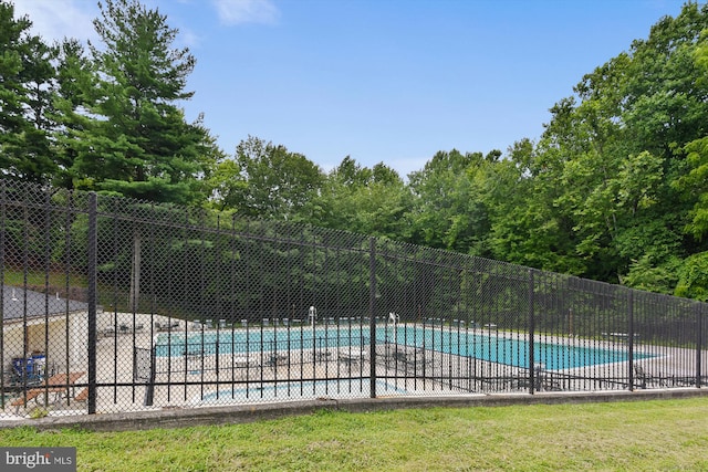 18707 Walkers Choice Rd Unit 6, Gaithersburg, MD 20886 - view of community pool