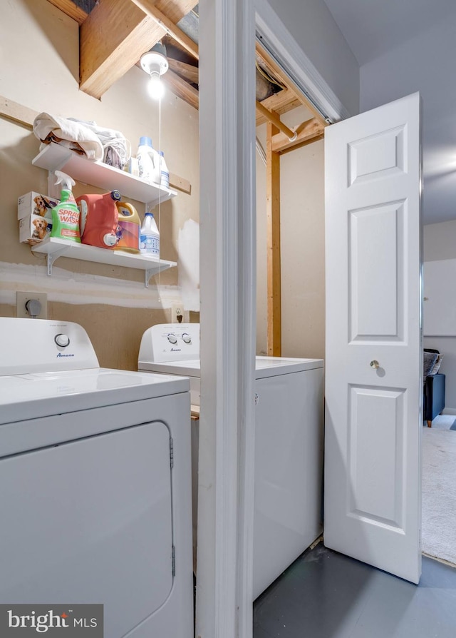 46919 Trumpet Cir, Sterling, VA 20164 - clothes washing area with washer and clothes dryer