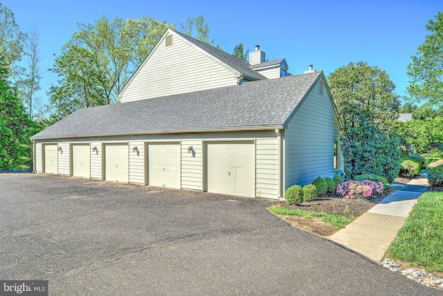 4 Ingham Way, New Hope, PA 18938 - view of garage